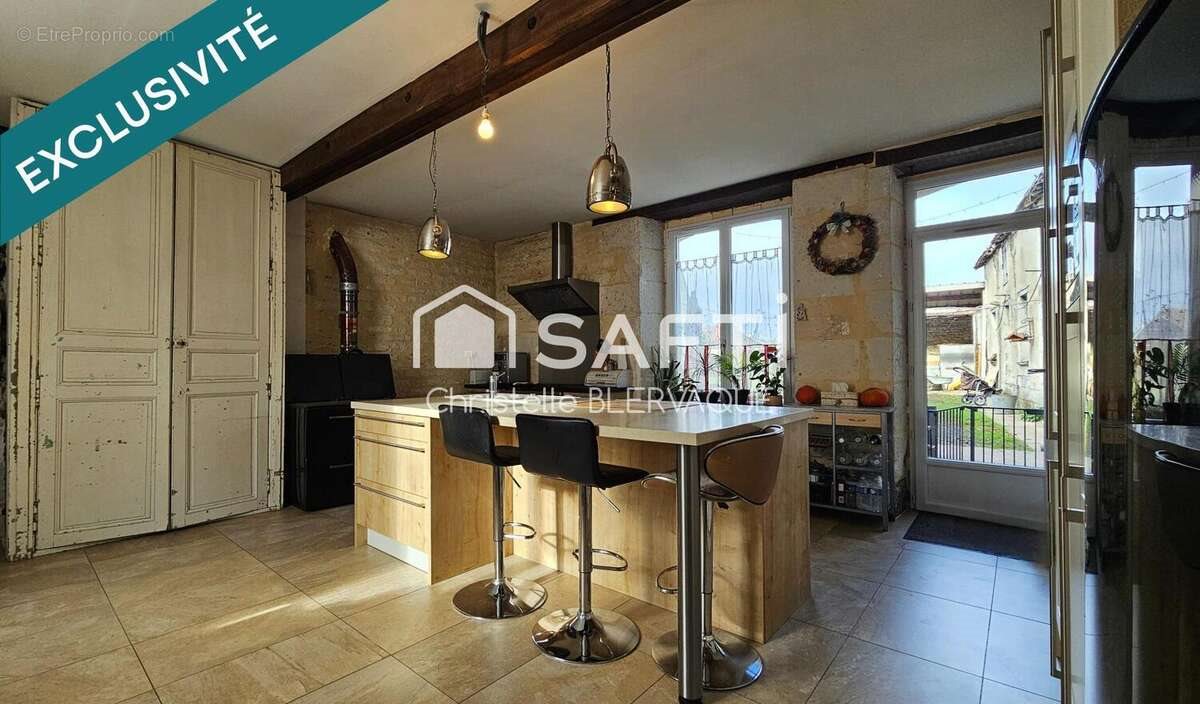 Maison à vendre, 147m², Lésigny