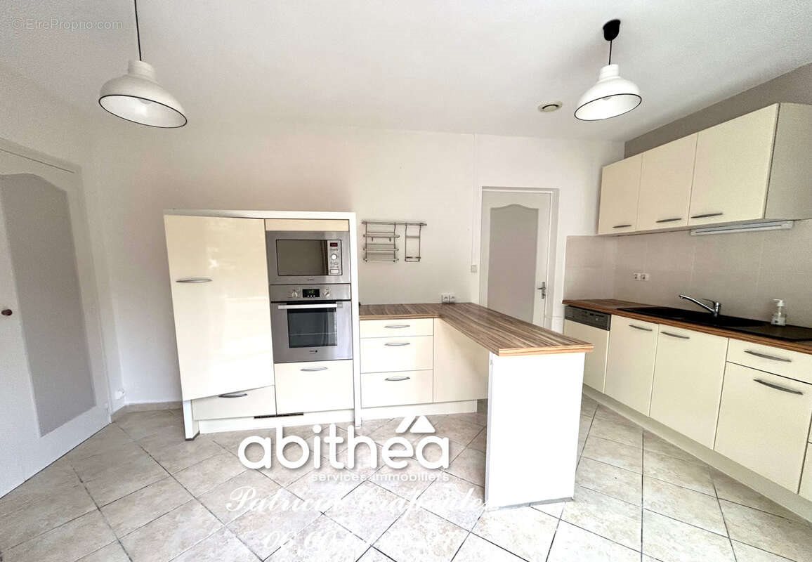 Maison à vendre, 137m², L'Isle-d'Espagnac