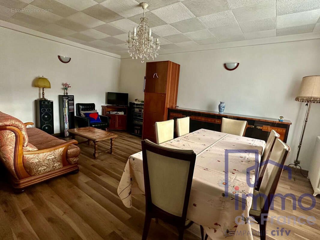 Appartement à vendre, 107m², Saint-Etienne