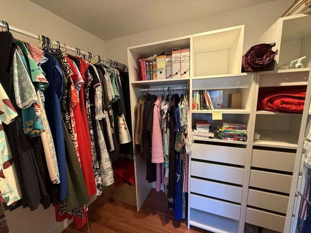 Maison à vendre, 188m², Saint-Etienne-de-Montluc