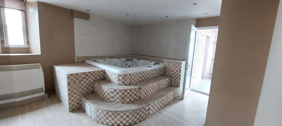 Appartement à vendre, 57m², Remiremont
