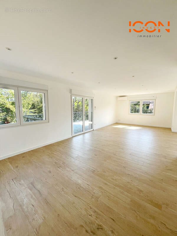 Maison à vendre, 152m², Eloie