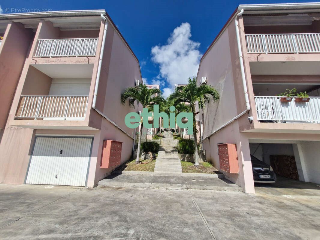 Appartement à vendre, 25m², Les Abymes