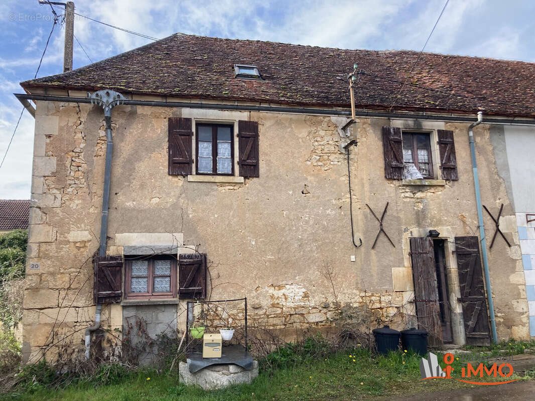 Maison à vendre, 195m², Etais-la-Sauvin