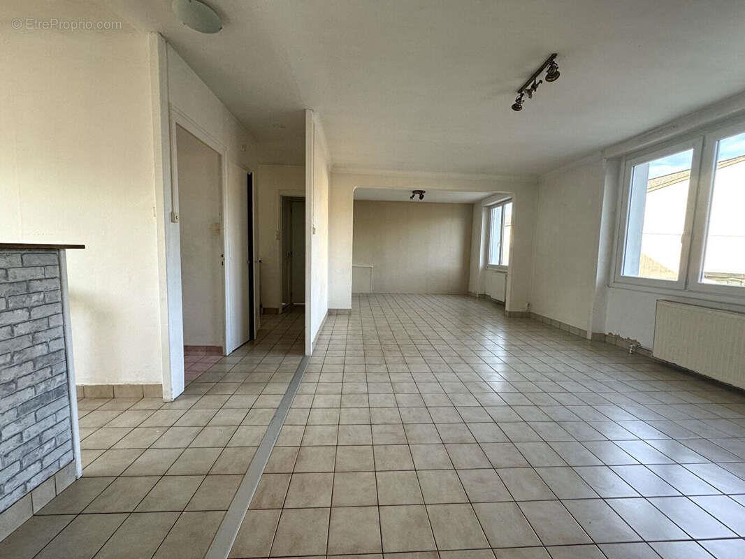 Appartement à vendre, 160m², Essarts en Bocage