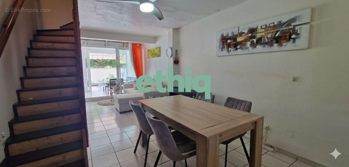 Maison à vendre, 71m², Les Abymes