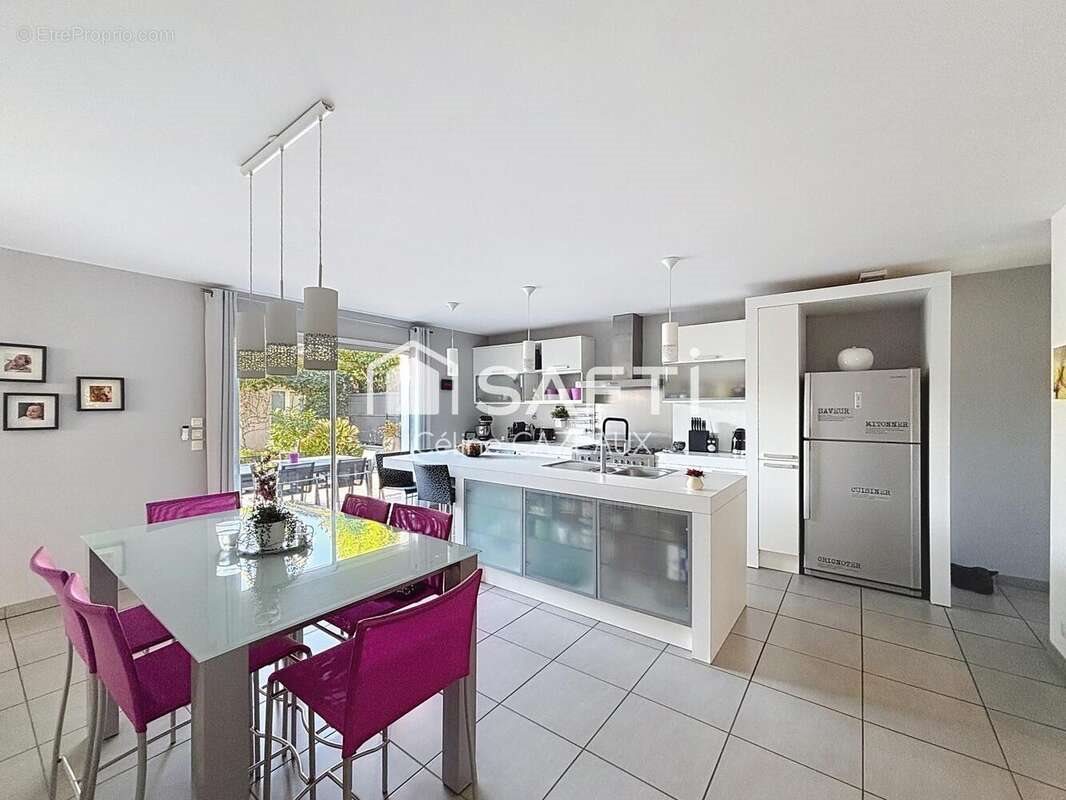 Maison à vendre, 175m², Le Haillan