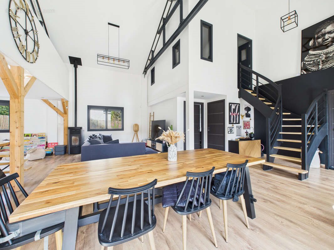 Maison à vendre, 138m², Beauzac