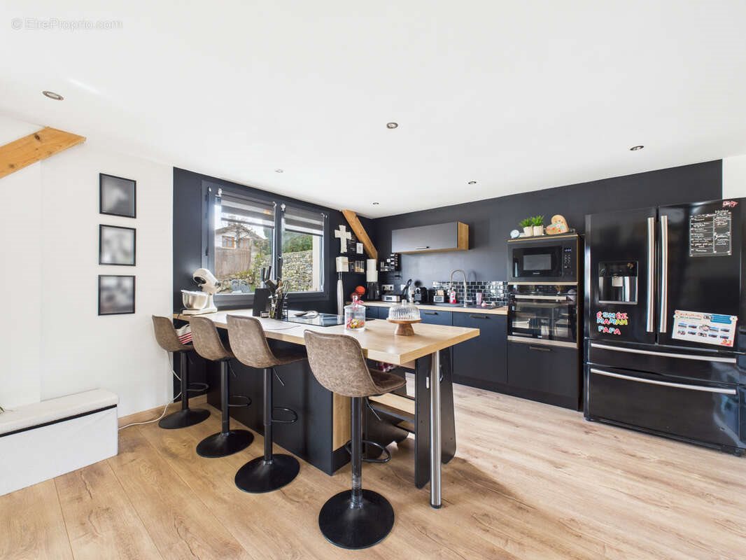 Maison à vendre, 138m², Beauzac