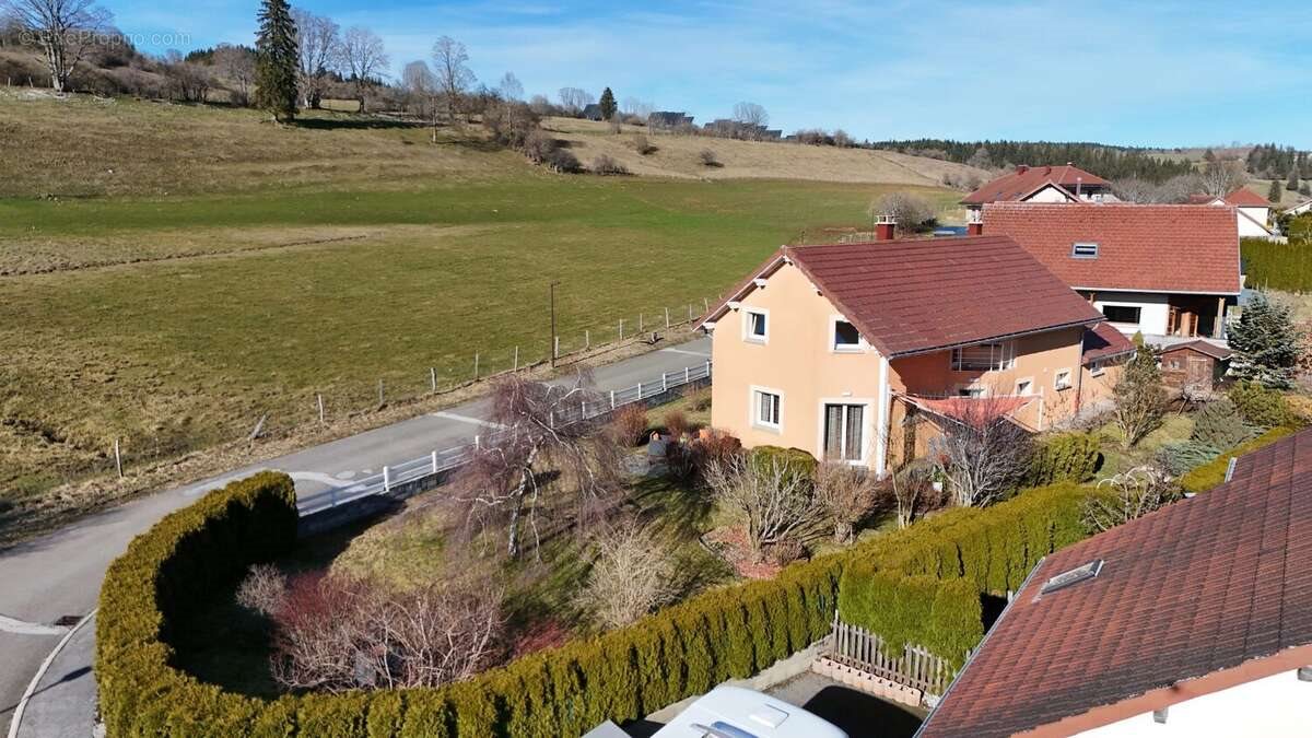 Maison à vendre, 120m², Rochejean