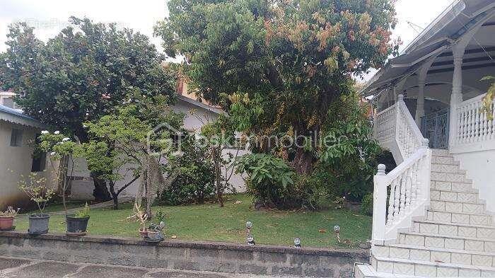 Maison à vendre, 175m², Basse-Terre