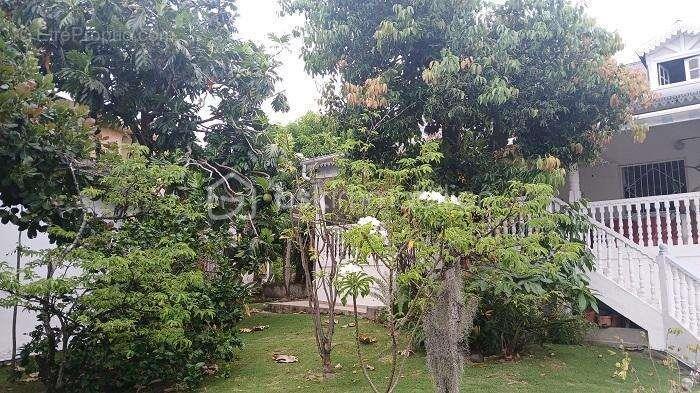 Maison à vendre, 175m², Basse-Terre