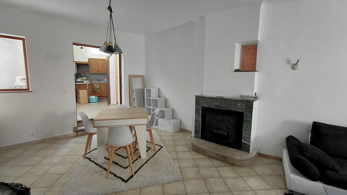 Appartement à vendre, 123m², Saint-Marcel-d'Ardèche