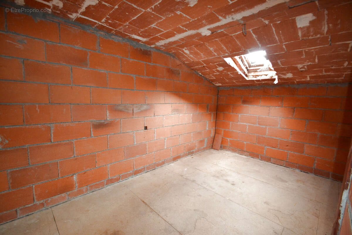 Maison à vendre, 81m², Gannat