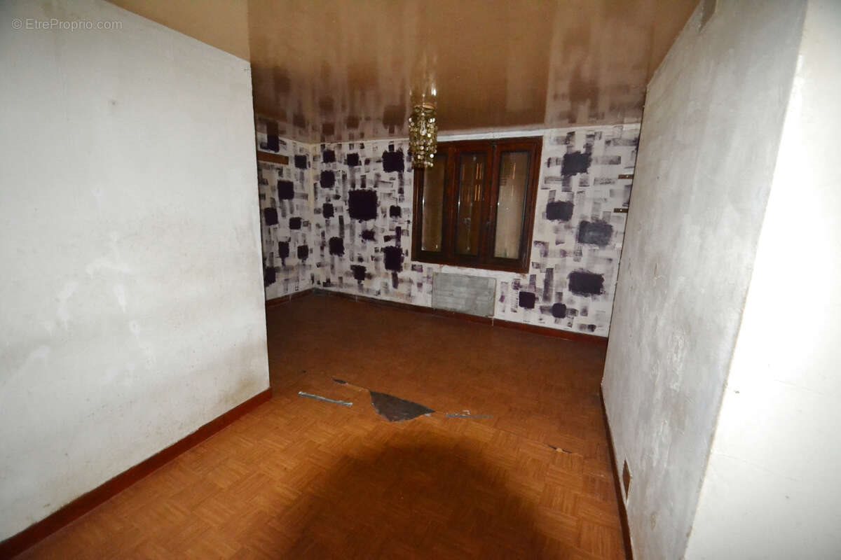 Maison à vendre, 81m², Gannat