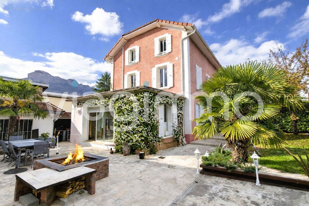 Maison à vendre, 224m², Froges