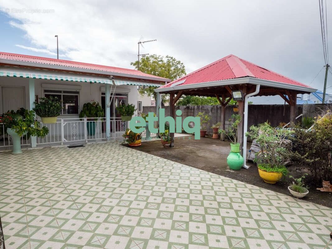 Maison à vendre, 78m², Goyave