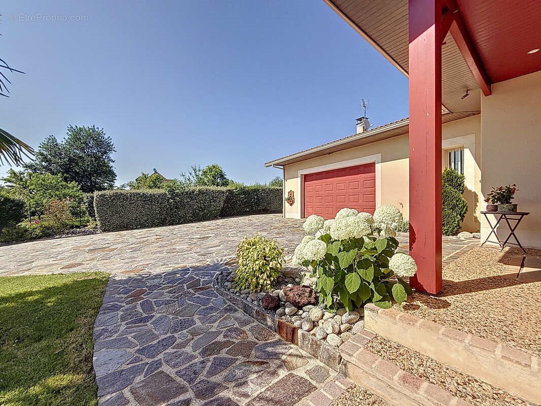 Maison à vendre, 224m², Ussac