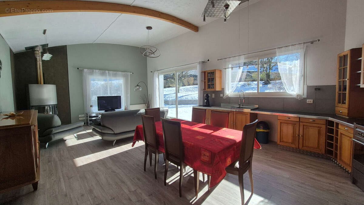 Maison à vendre, 120m², Laguiole