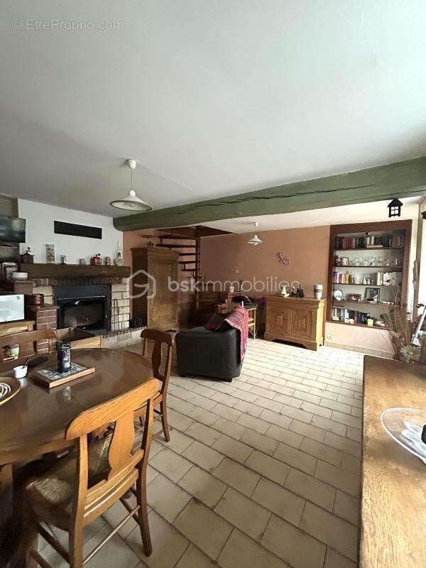 Maison à vendre, 117m², Tonnerre