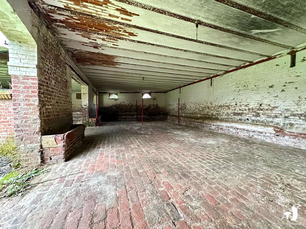 Maison à vendre, 1280m², Masnières