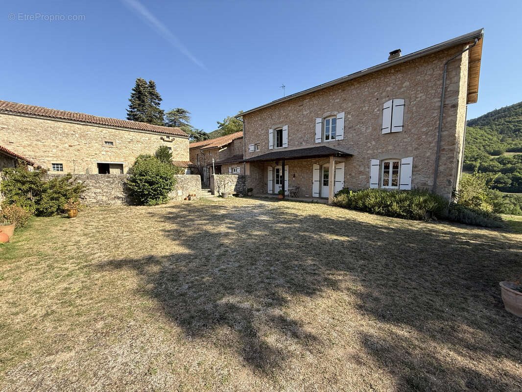 Maison à vendre, 490m², Saint-Affrique
