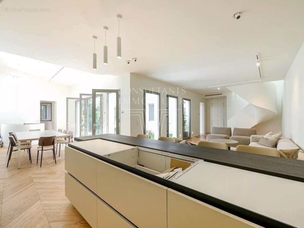 Maison à vendre, 240m², Paris 14ème