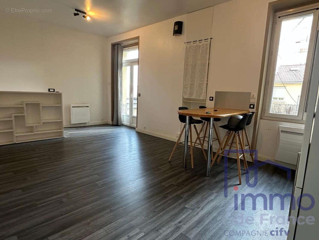 Appartement à vendre, 49m², Saint-Etienne