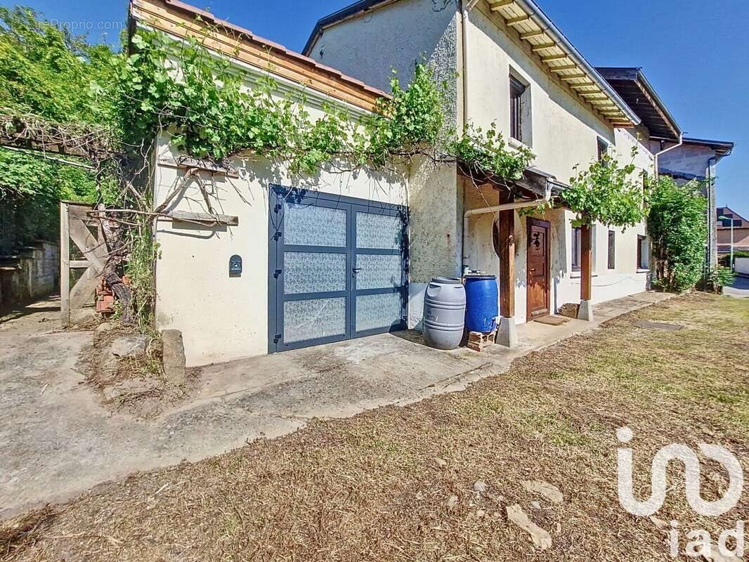 Maison à vendre, 191m², Chavanoz