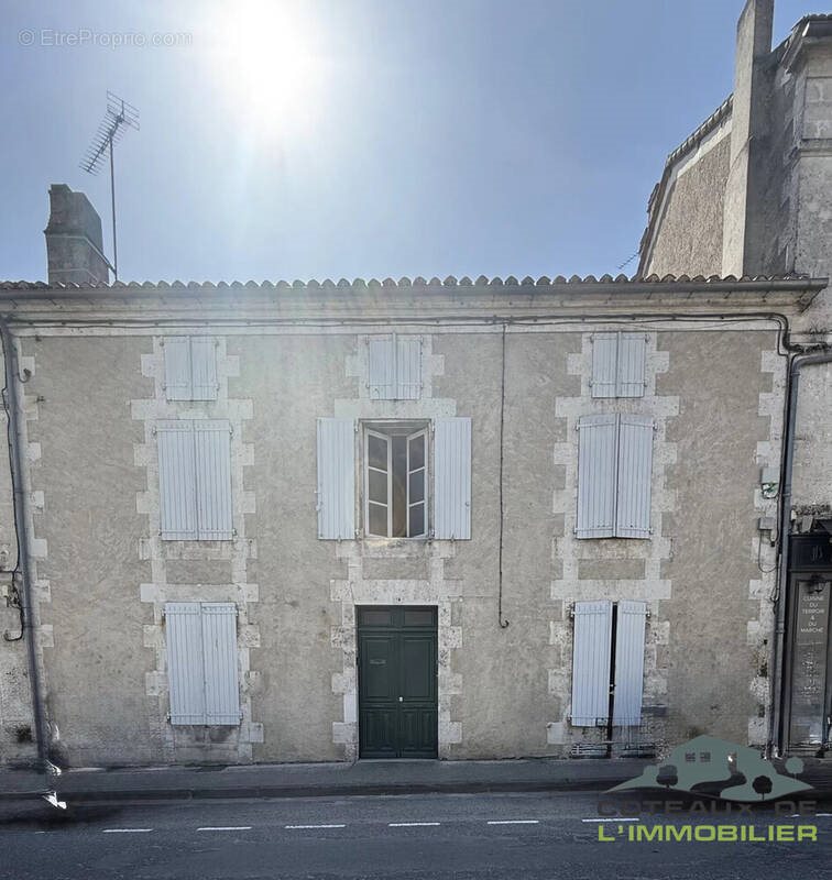 Maison à vendre, 184m², Courgeac
