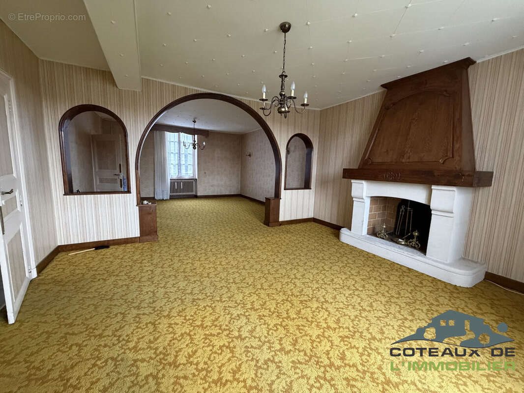 Maison à vendre, 184m², Courgeac