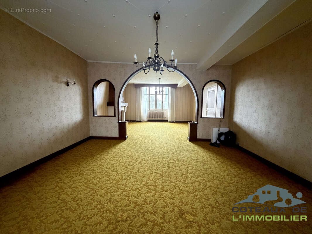 Maison à vendre, 184m², Courgeac