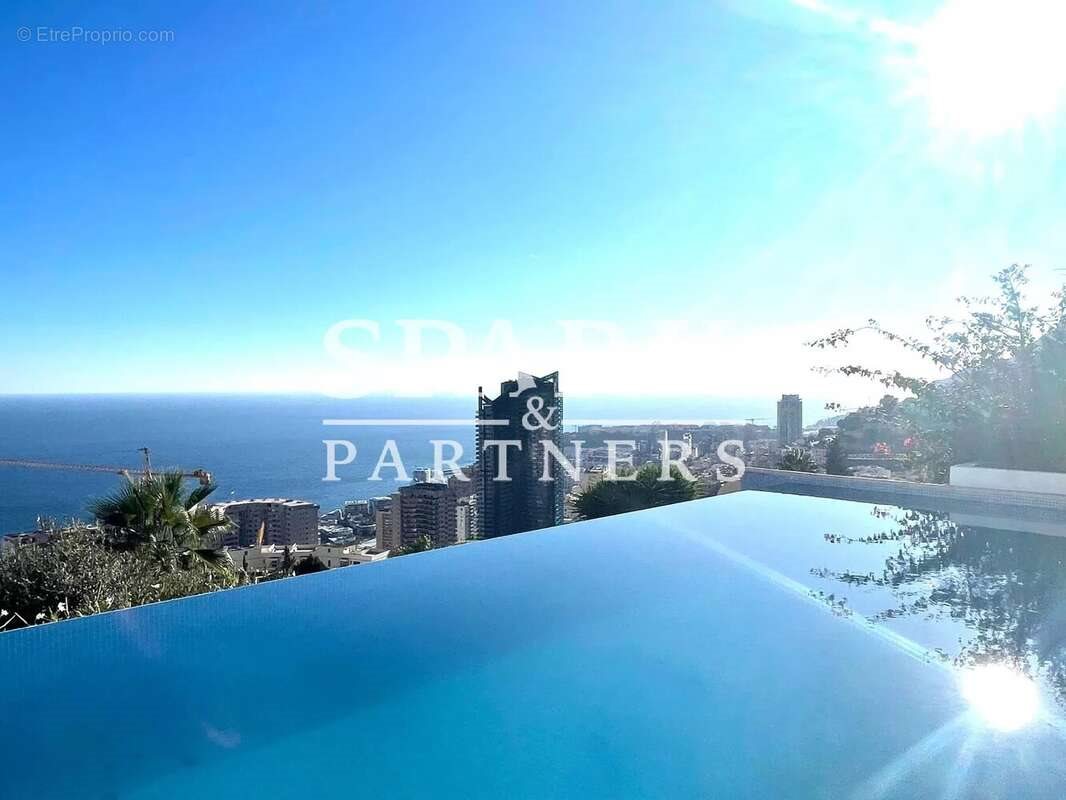 Maison à vendre, 390m², Beausoleil