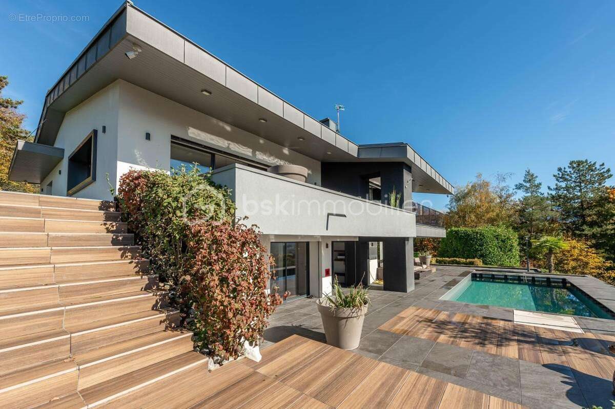 Maison à vendre, 300m², Annecy