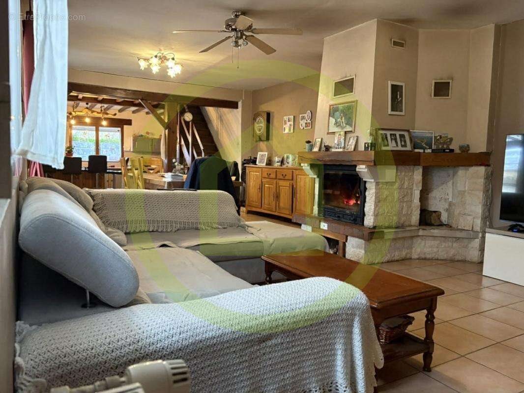 Maison à vendre, 140m², Sempigny