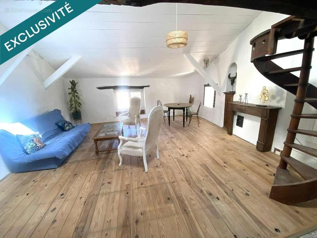 Appartement à vendre, 70m², Cotignac