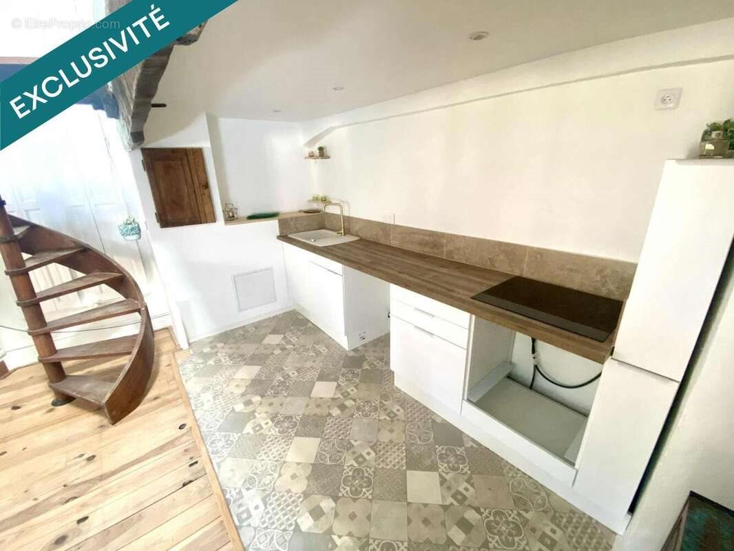 Appartement à vendre, 70m², Cotignac