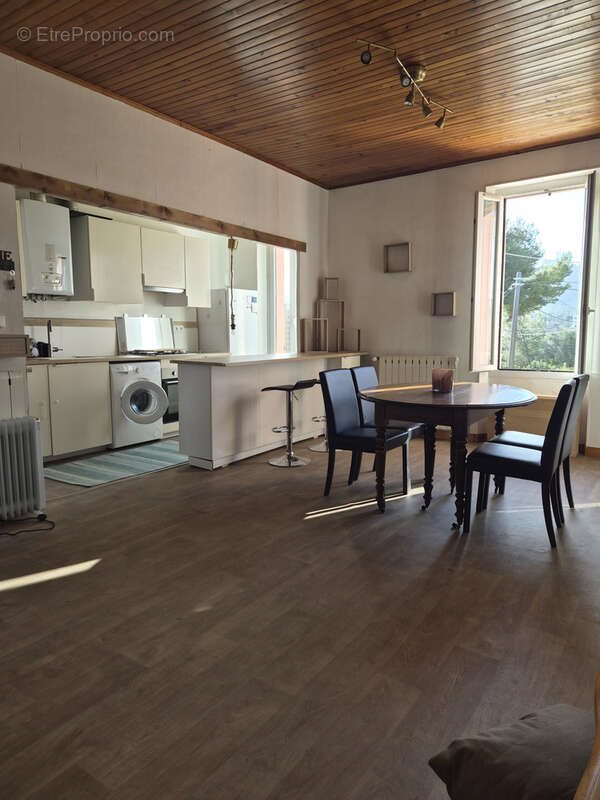Appartement à vendre, 57m², Aubagne