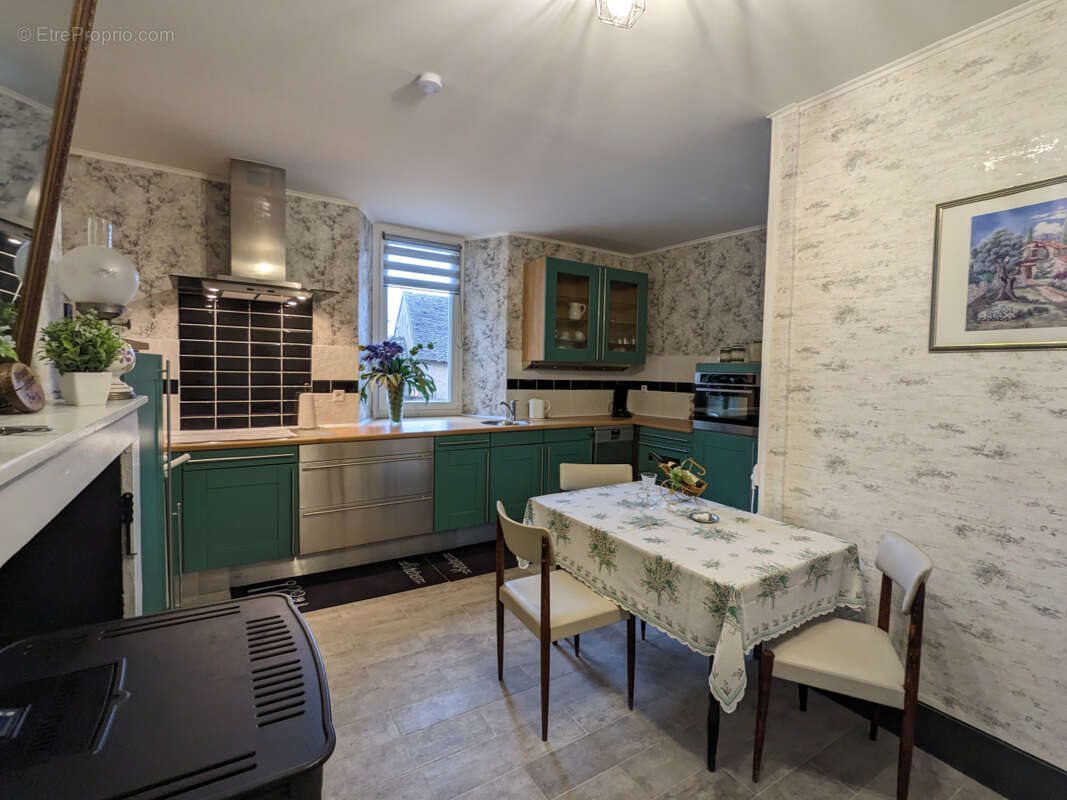 Maison à vendre, 173m², Ainay-le-Château