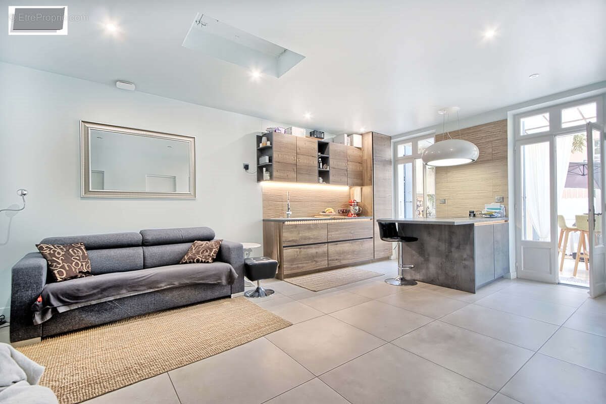 Appartement à vendre, 58m², Toulon