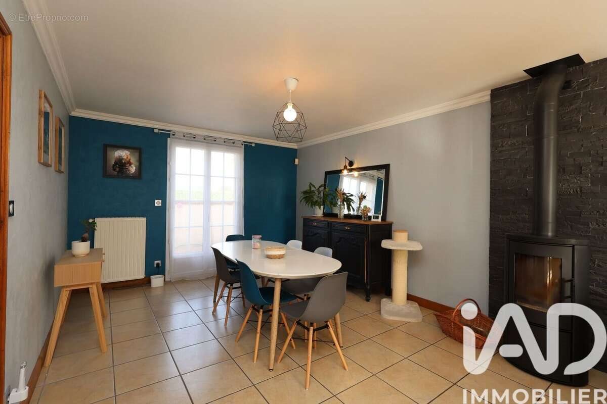 Maison à vendre, 116m², Chemilly