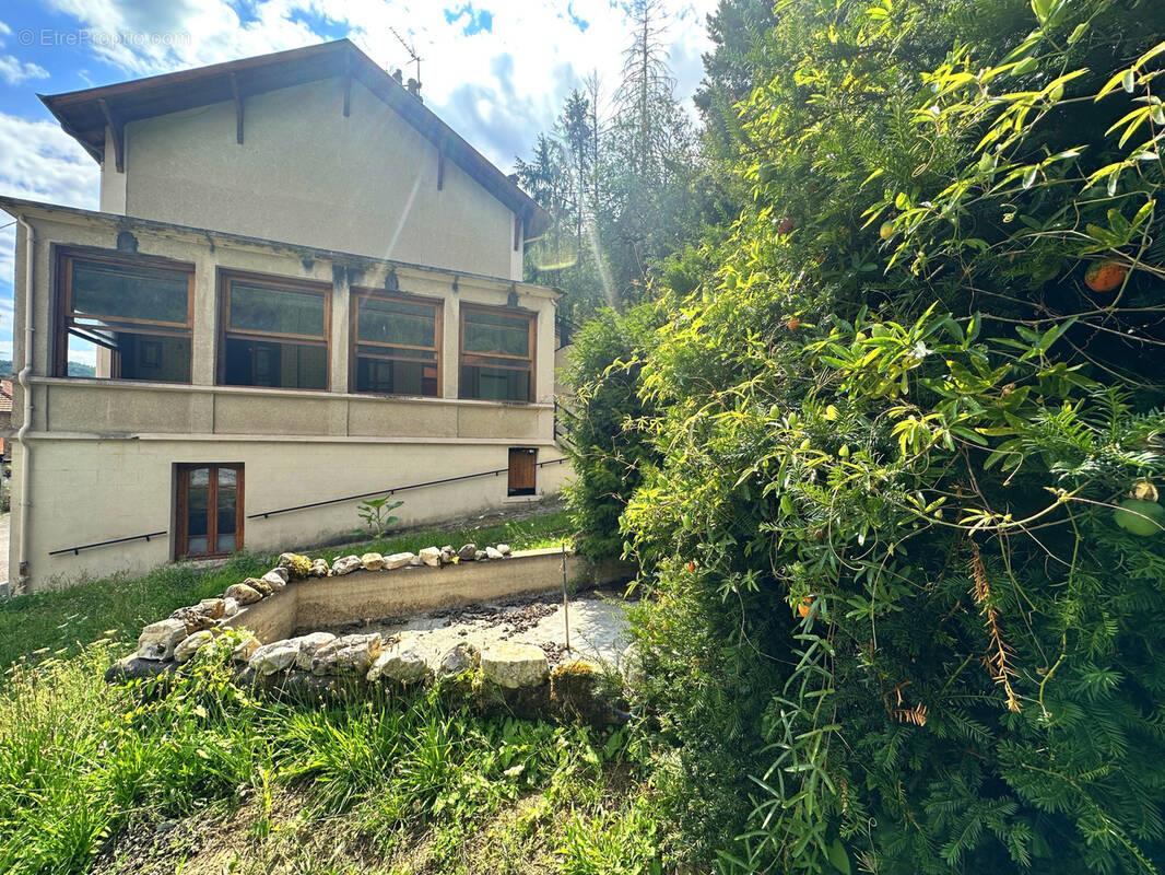 Appartement à vendre, 218m², Decazeville