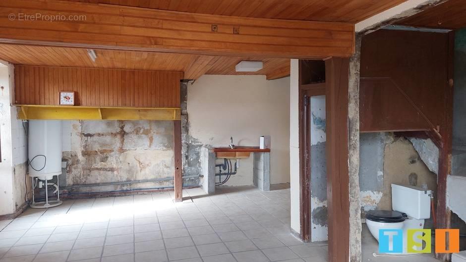 Maison à vendre, 75m², Saman