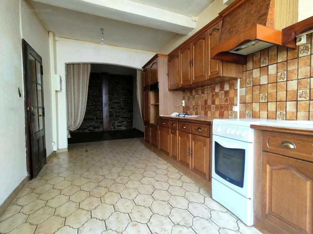 Appartement à vendre, 188m², Réalmont
