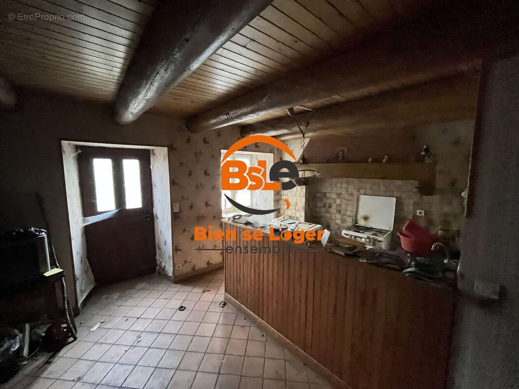 Maison à vendre, 58m², Védrines-Saint-Loup