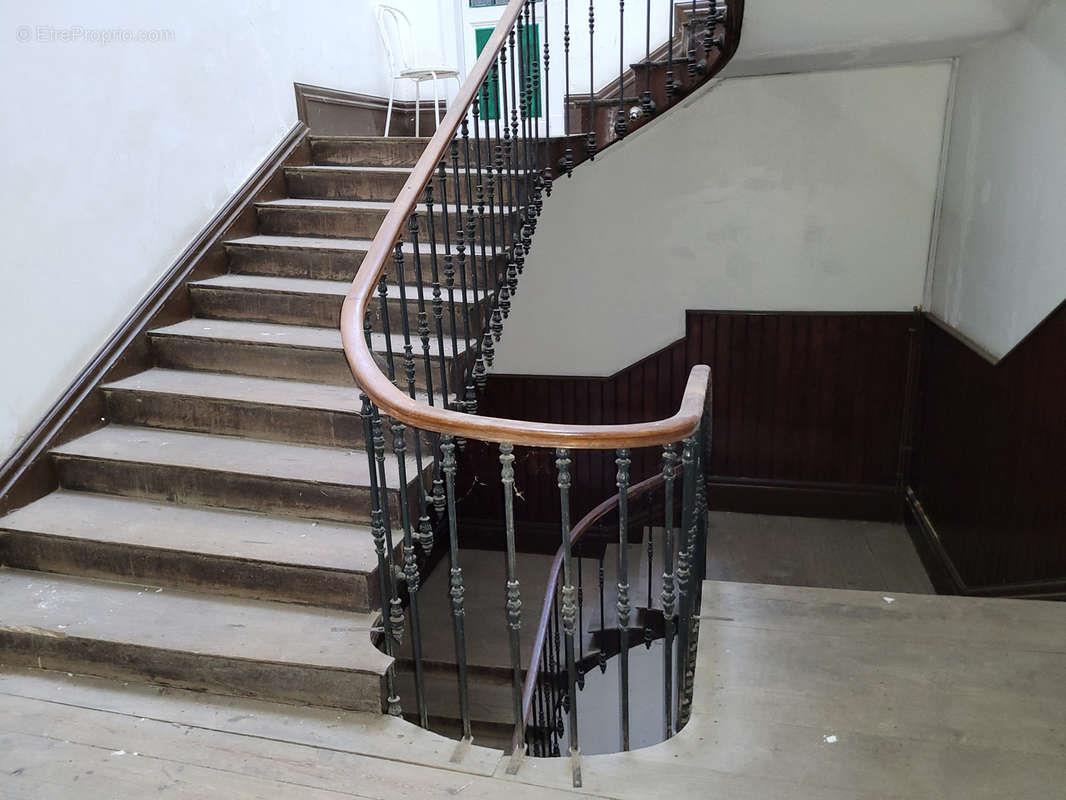 Appartement à vendre, 498m², Mirande