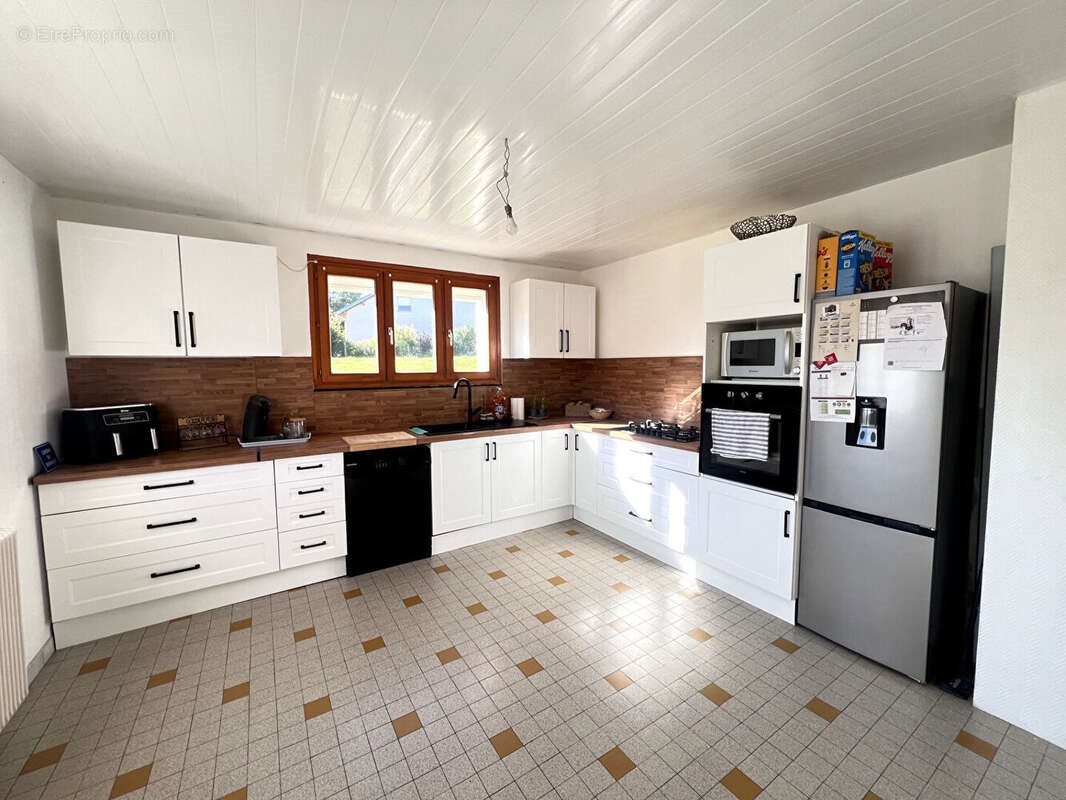 Maison à vendre, 220m², Ouhans