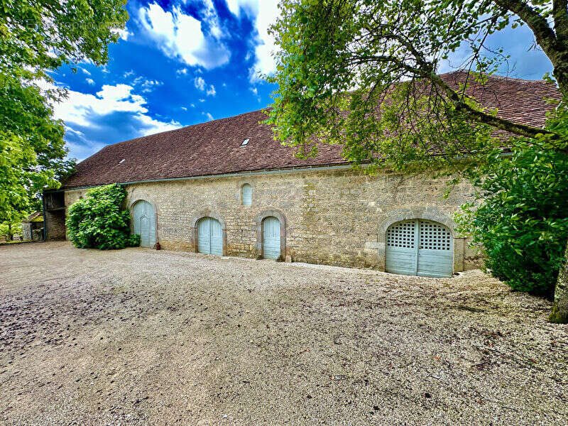 Maison à vendre, 415m², La Chapelle-aux-Saints