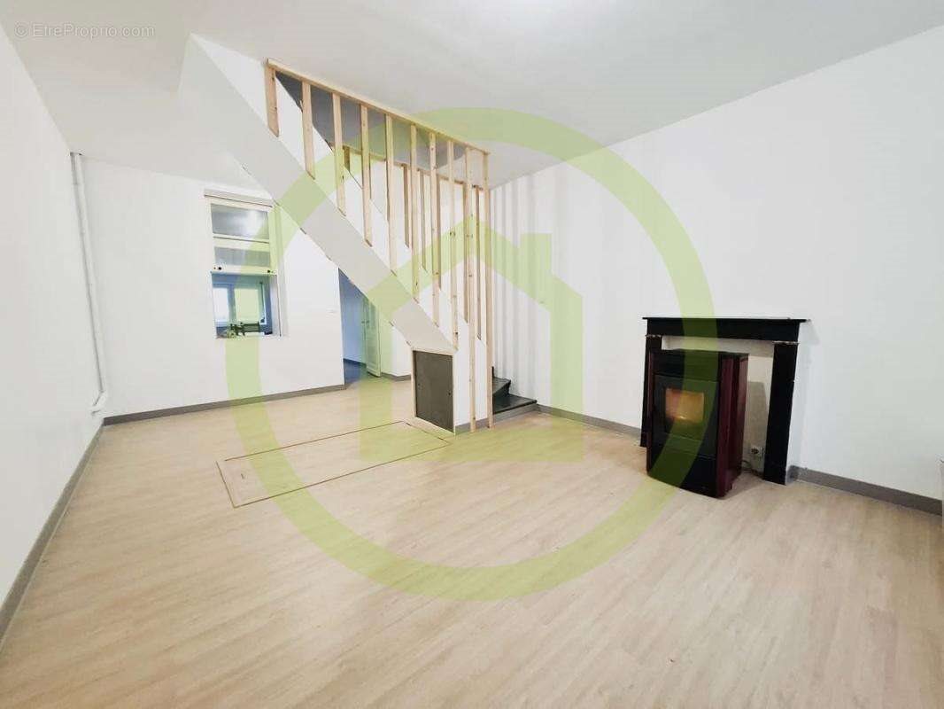 Maison à vendre, 77m², Jeumont