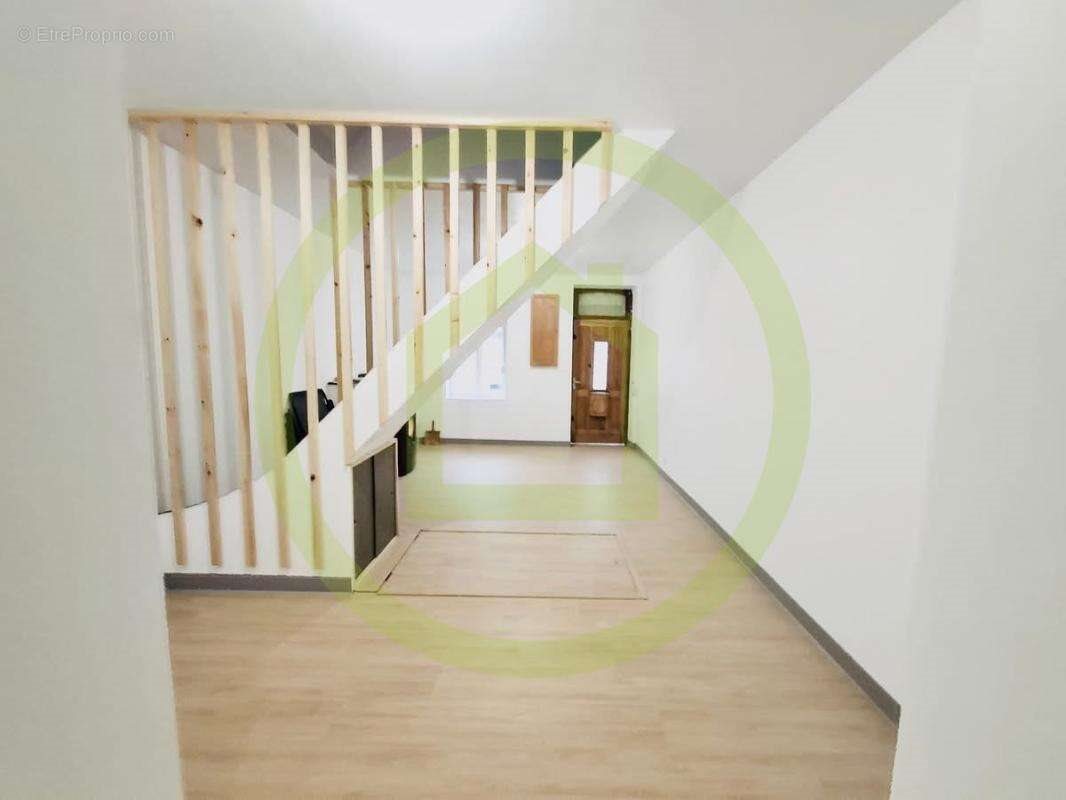 Maison à vendre, 77m², Jeumont